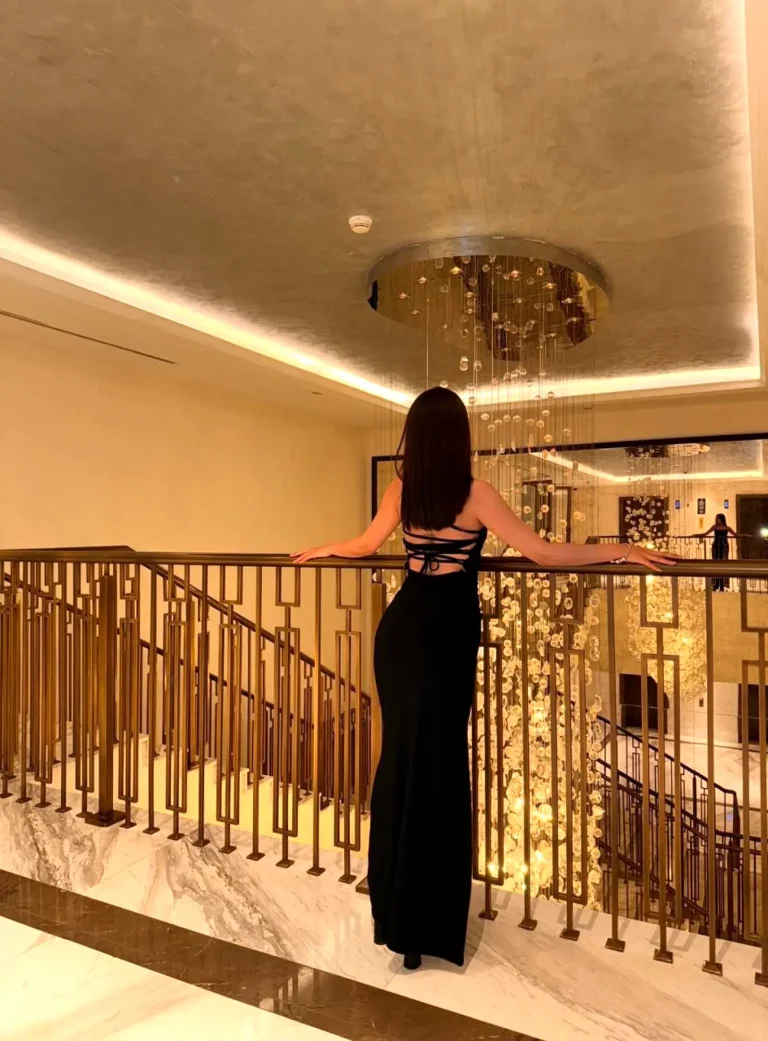 Эскортница Айгерим - грудь 1, рост 158 см, вес 49 кг, цвет волос Брюнетки, национальность Азиатки, Казашки