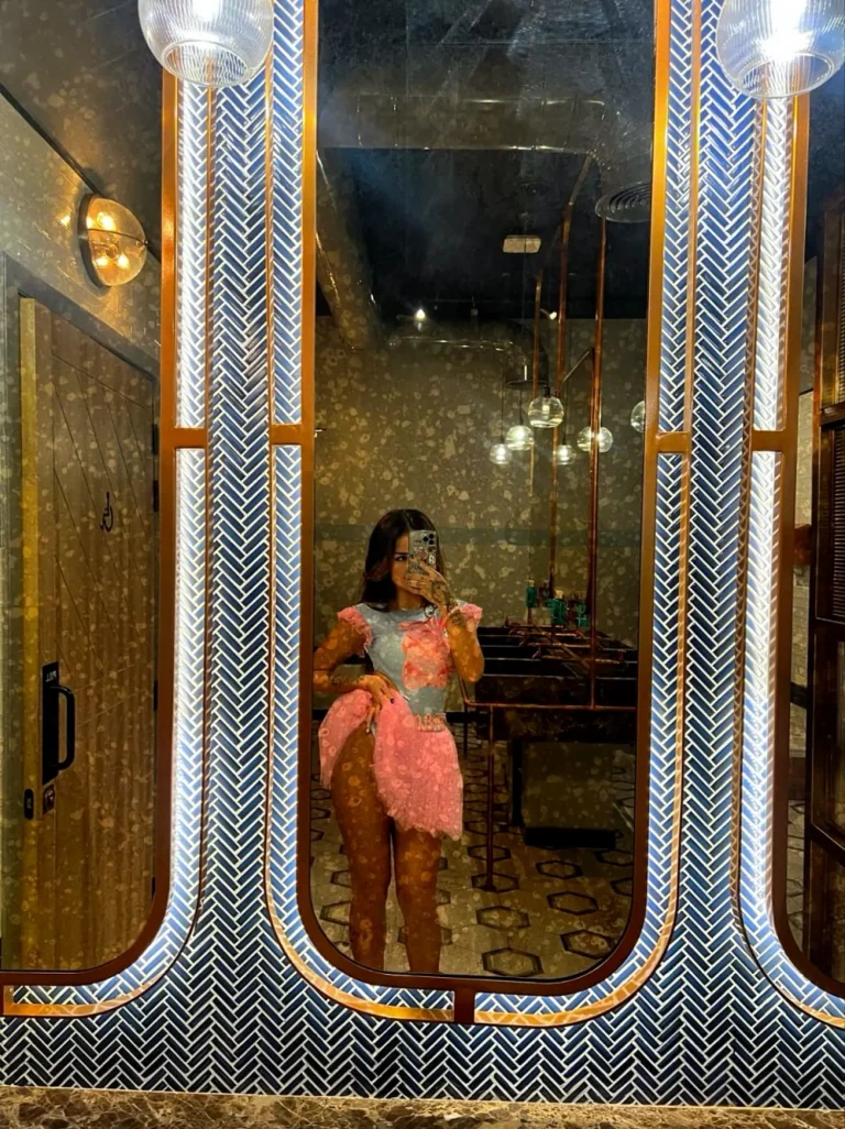 Эскортница Кунсая  - грудь 1.5, рост 167 см, вес 55 кг, цвет волос Брюнетки, национальность Казашки